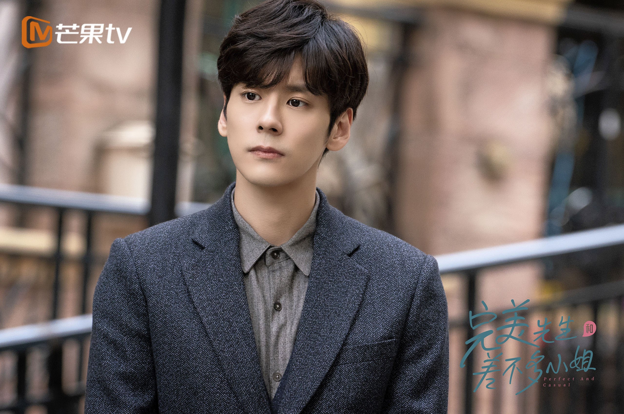 后防球员传球精准度是否直接影响控球型战术成败，对方后卫身后传球算不算越位