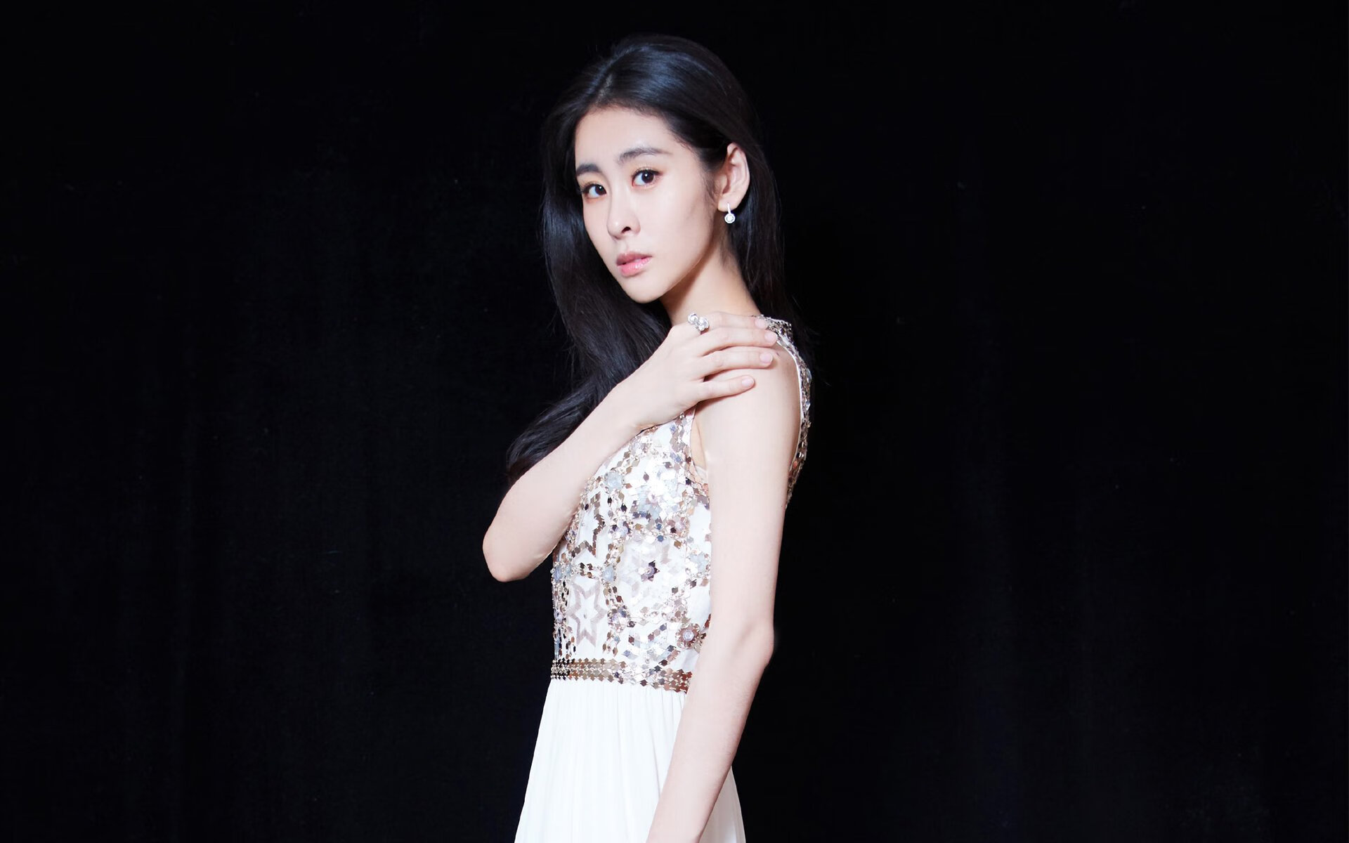 乐鱼体育 vip注册-尼马离队，新月终止高薪合约，尼马才让